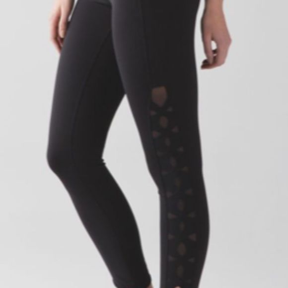 Lululemon Serene tight size 6 - Picture 1 of 5